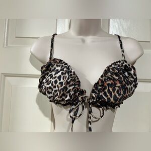 Shein Woman size medium B/C cup bikini swim top